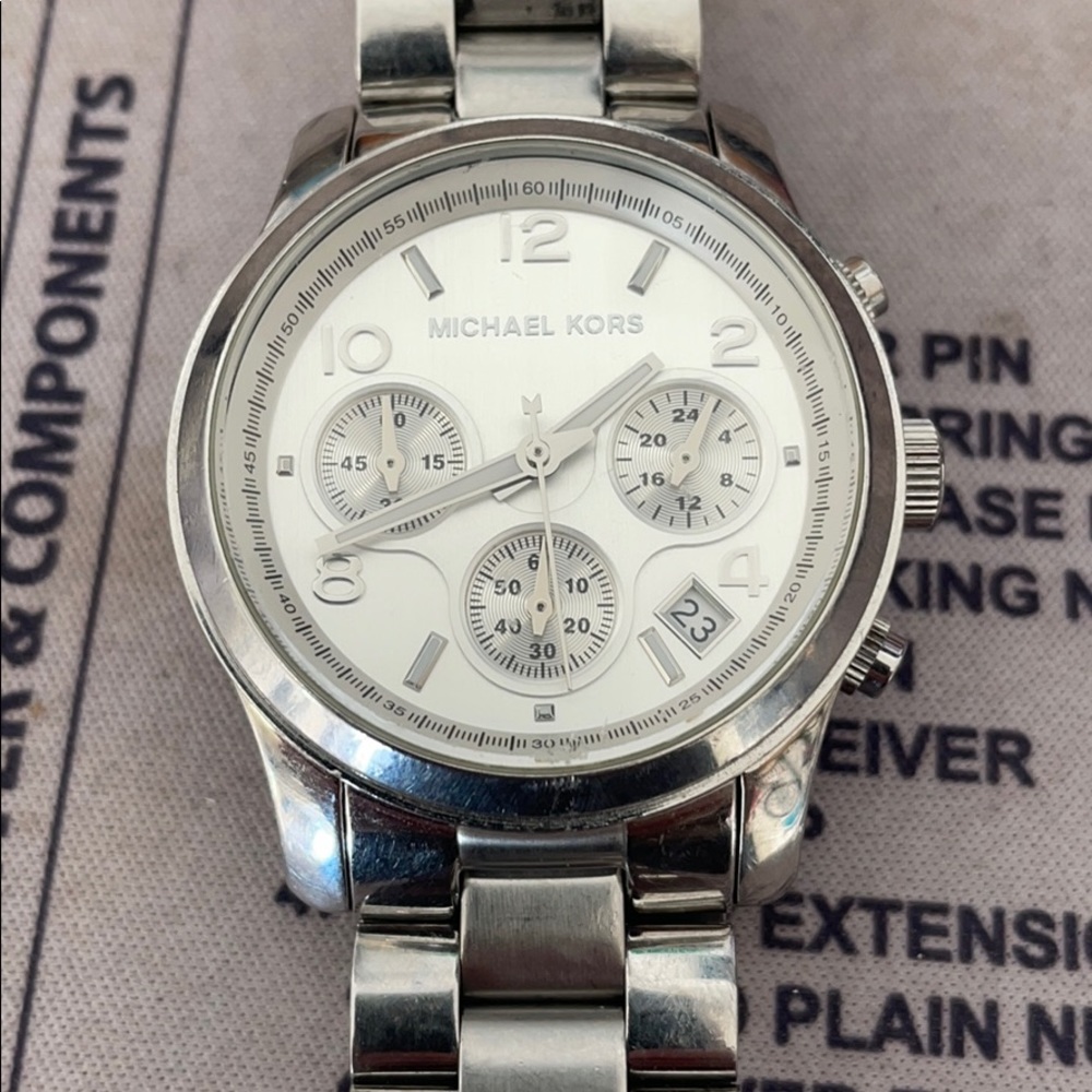 Michael Kors Watch - silver / white